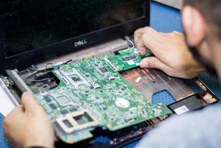 Tecnico Electronica Notebook Servicio de reparacion de computadoras portatiles Toshiba Samsung HP Lenovo Acer Gateway